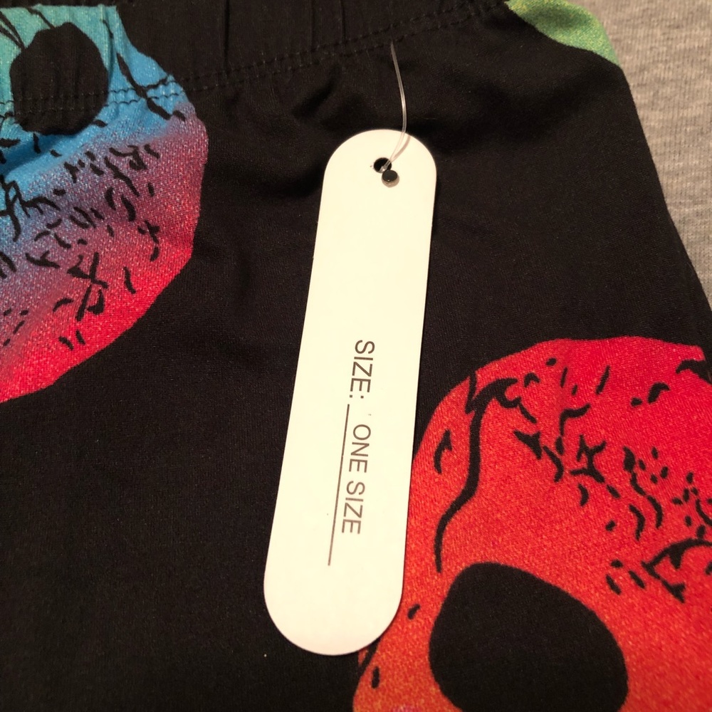 Rainbow Skull Print Leggings ONE SIZE - Picture 2 of 4